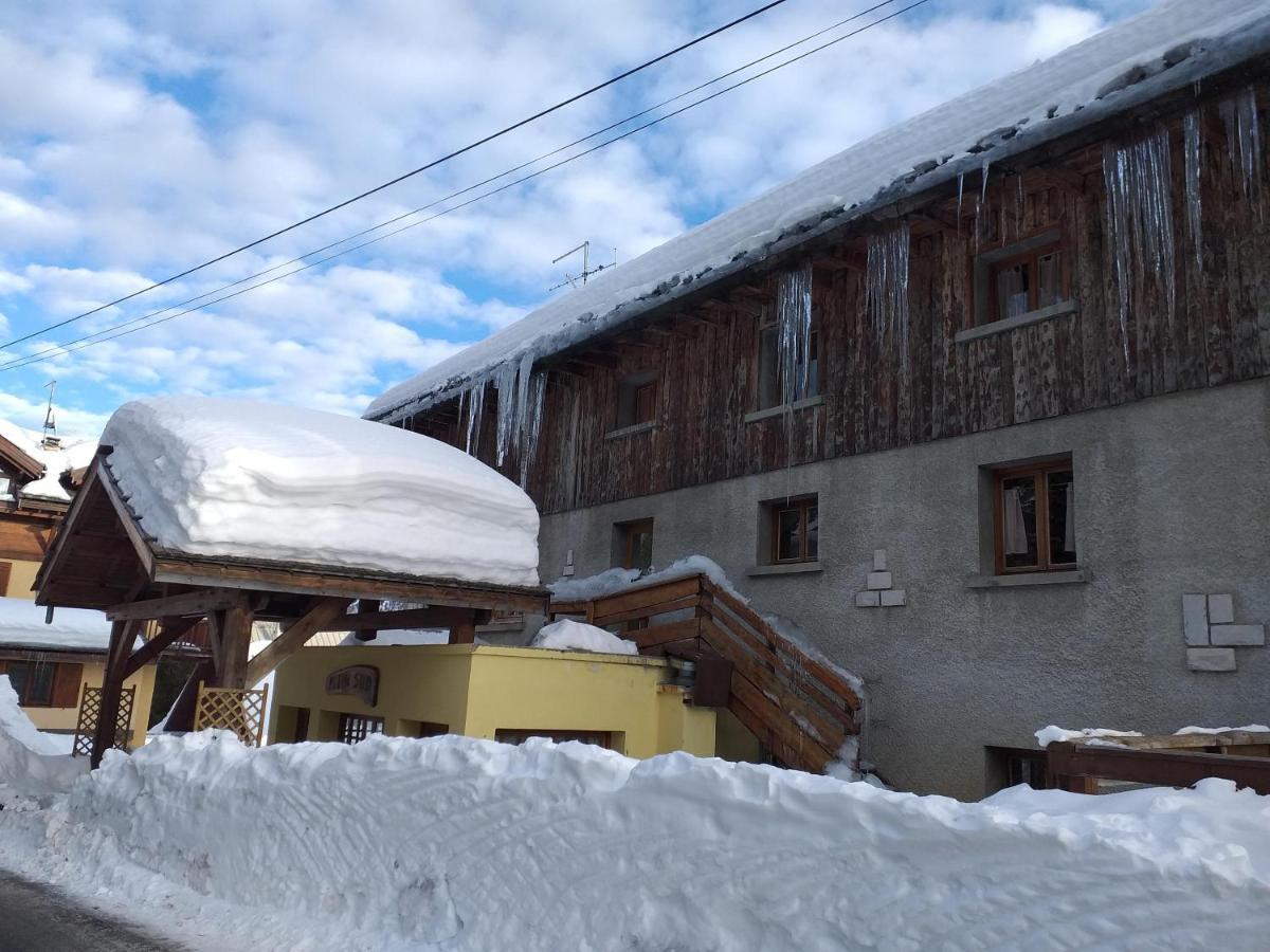 Chalet Plein Sud Монженевр Экстерьер фото